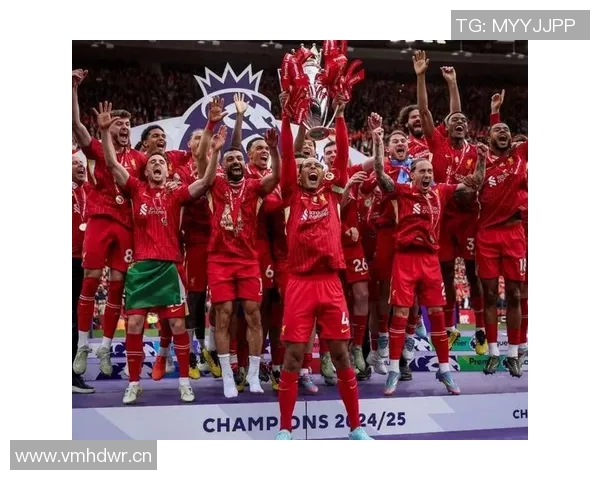 米兰与曼联的欧冠对决 历史经典回顾